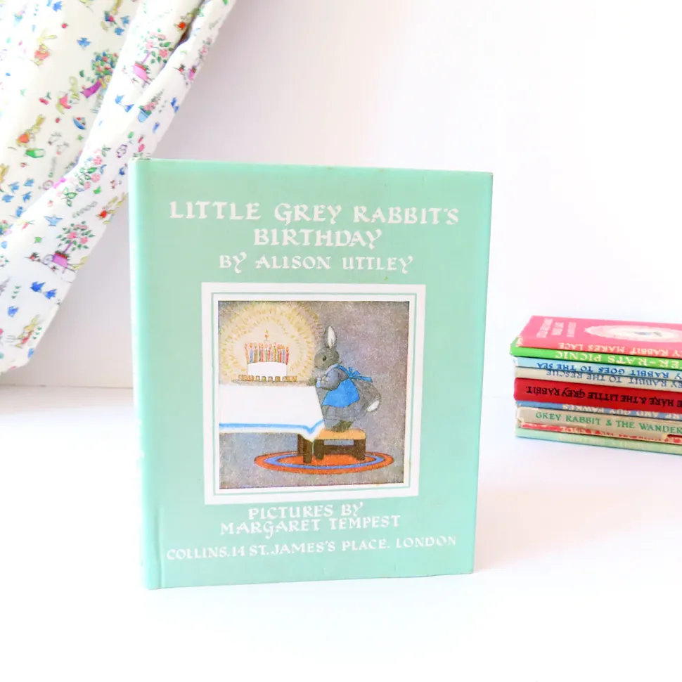 VINTAGE book - Little Grey Rabbit's Birthday (1971)